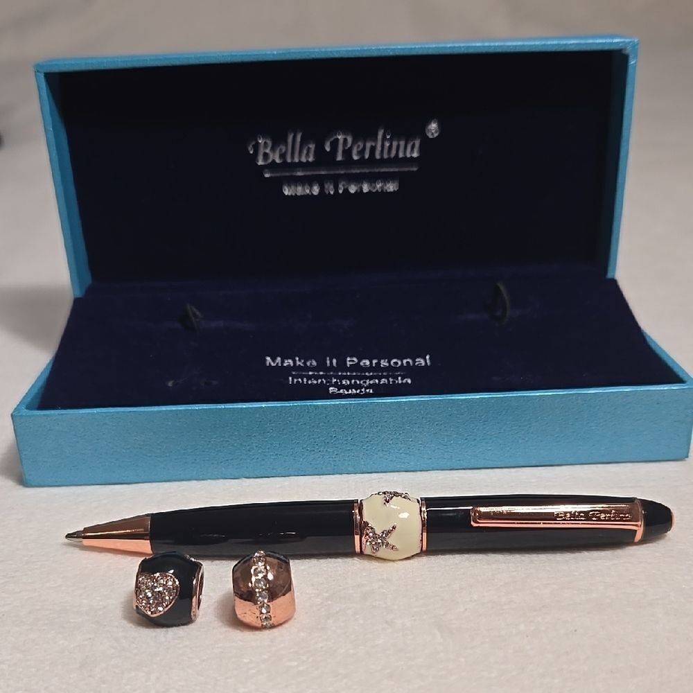 Bella Perlina Black Ink Pen